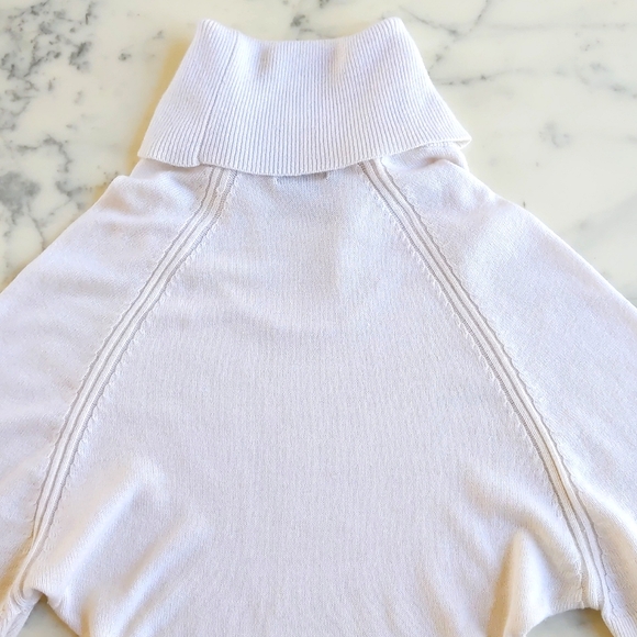 NWOT. Express Design Studio Wool Blended Wide Half Sleeve and High Neck Sweater. - Picture 5 of 6